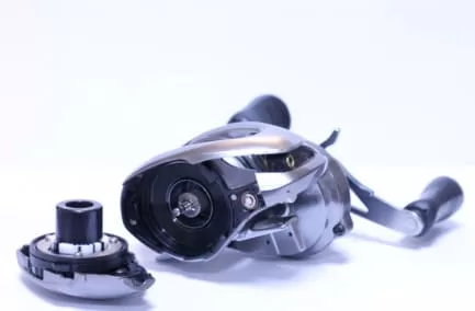 DCブレーキの分解画像